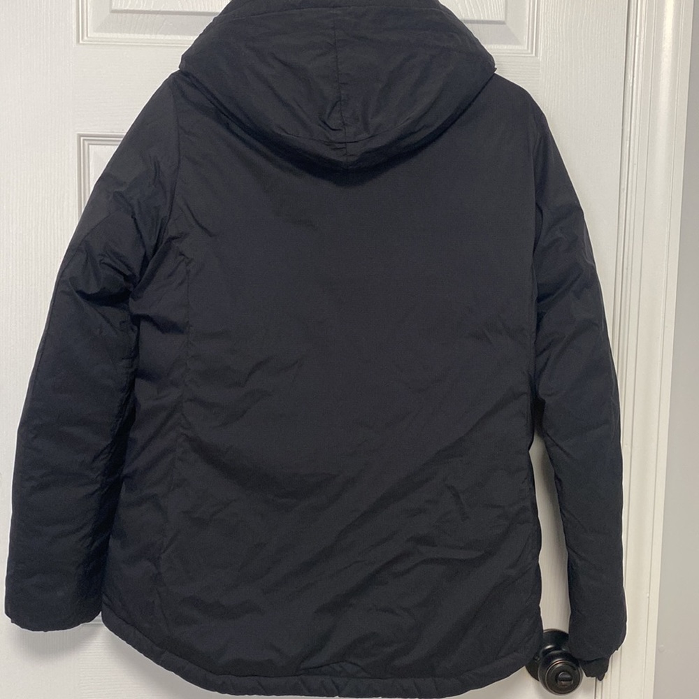 Women Canada Goose Jacket - Picture 6 of 16